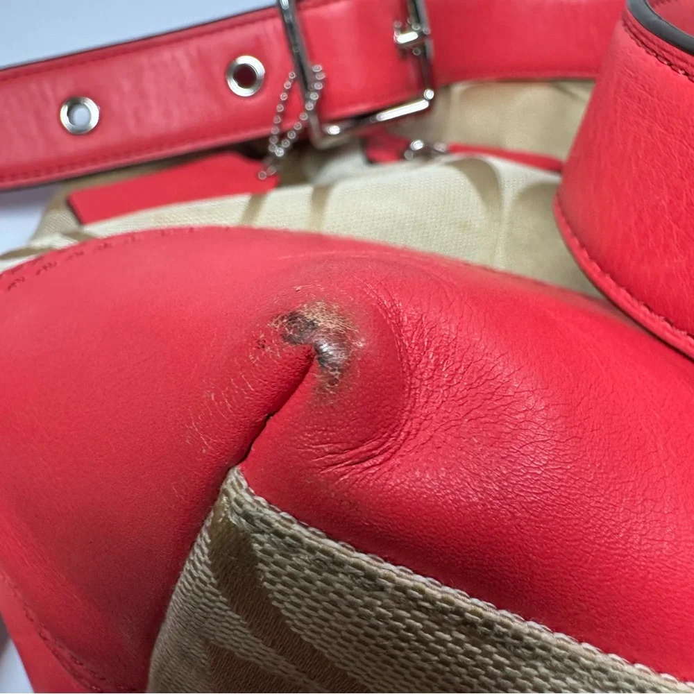 COACH Legacy Signature Hobo Duffel Bag in Khaki and Fuchsia Leather‎ Crossbody